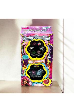 KUTUDA ÇİÇEK MODEL TAKI SETİ