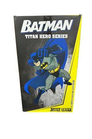 KUTUDA BÜYÜK IŞIKLI PİLLİ BATMAN 